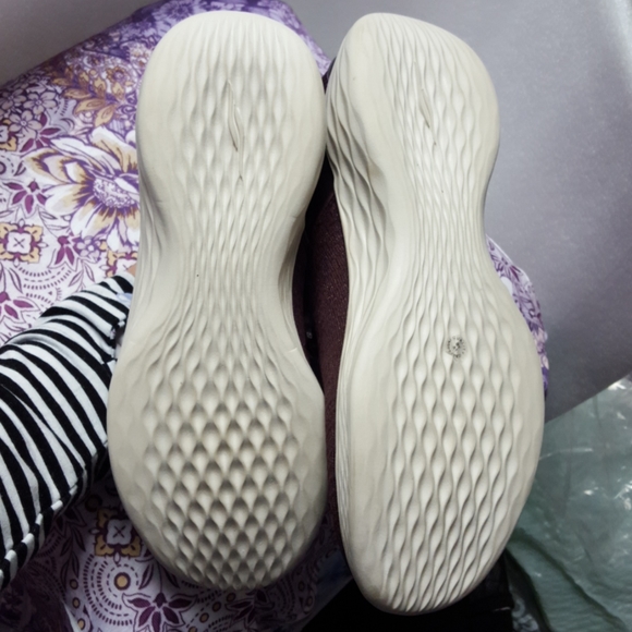 NWOT Women's Skechers purple shoes size 10.5 - Picture 9 of 12